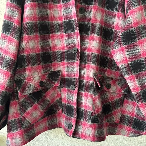🌷Torrid Pink & Black Plaid Button-Up Shacket – Size 3X (24) - Picture 6 of 7